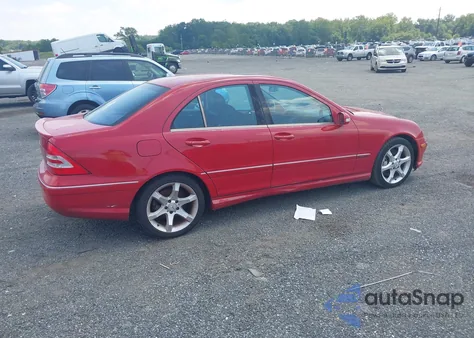 2007 Mercedes-Benz C 230 Sport из США, поврежденный, VIN WDBRF52H67F926317